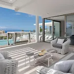 Karat Royal White Villa *