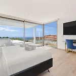 Karat Royal White Villa