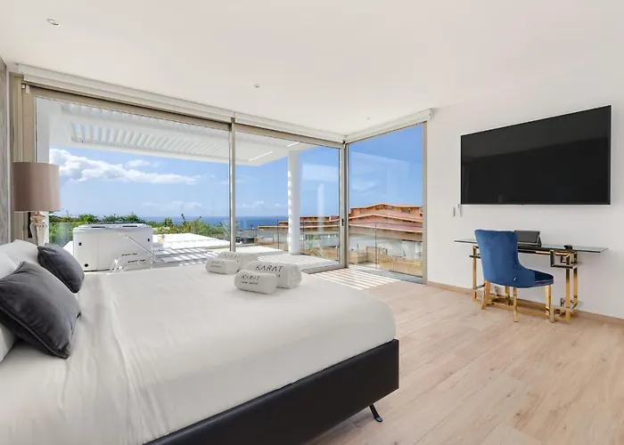 Karat Royal White Vila