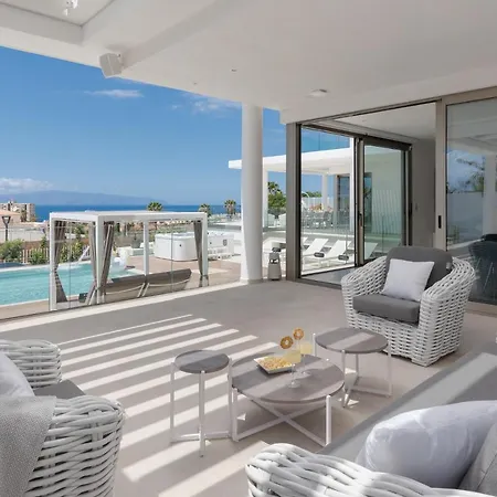 Karat Royal White Villa *