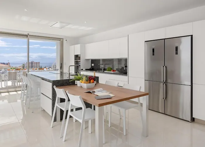 Karat Royal White Villa Costa Adeje