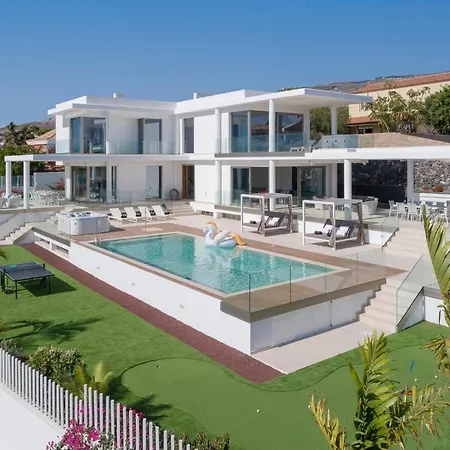 Willa Karat Royal White Costa Adeje (Tenerife)