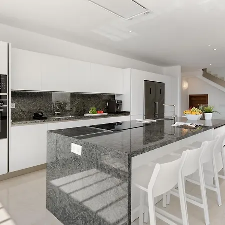 Willa Karat Royal White